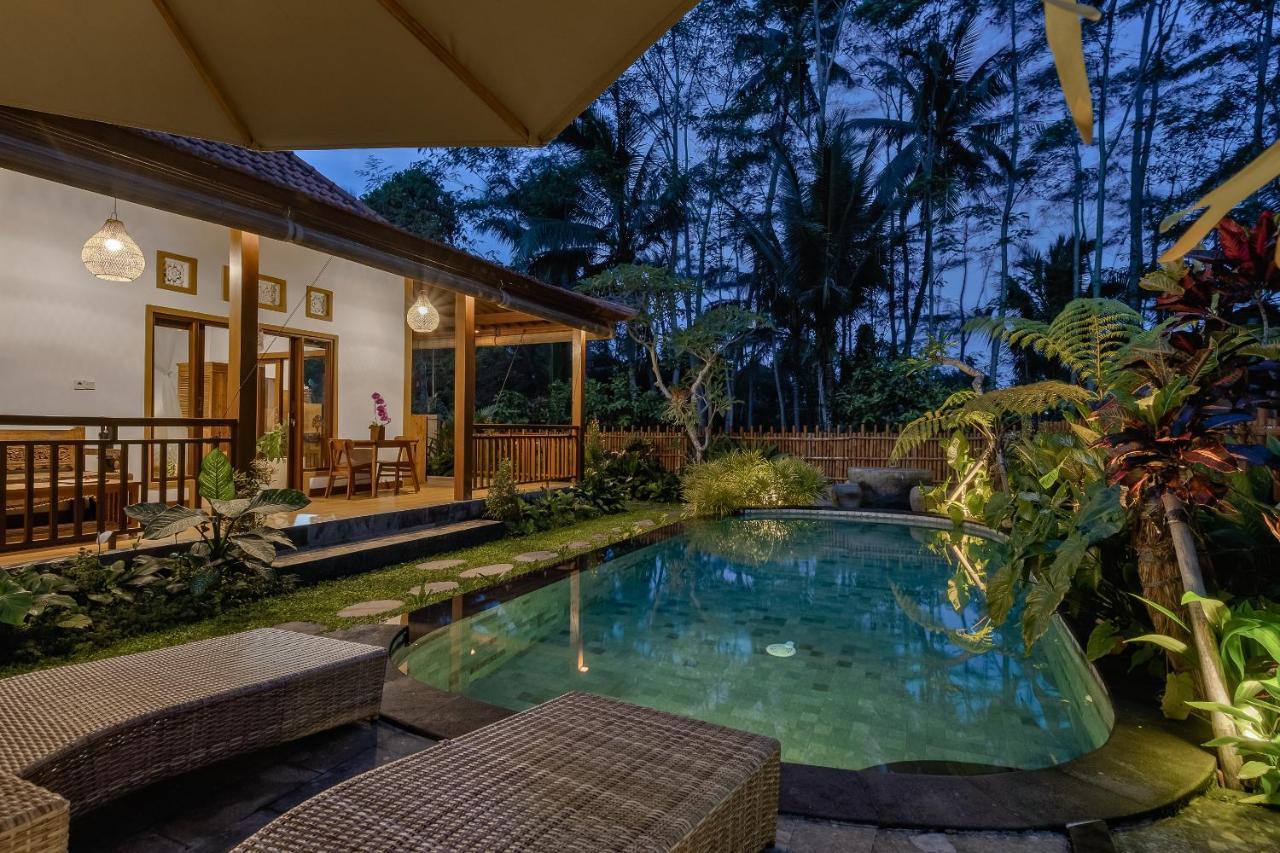 Ratni Ubud Villa Екстер'єр фото